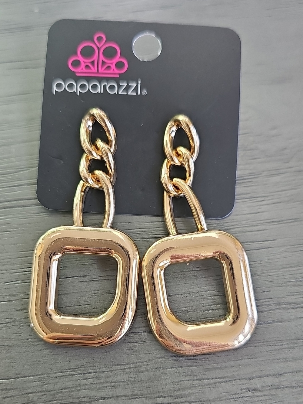 Paparazzi Shiny Gold Linked Square Drop Earrings